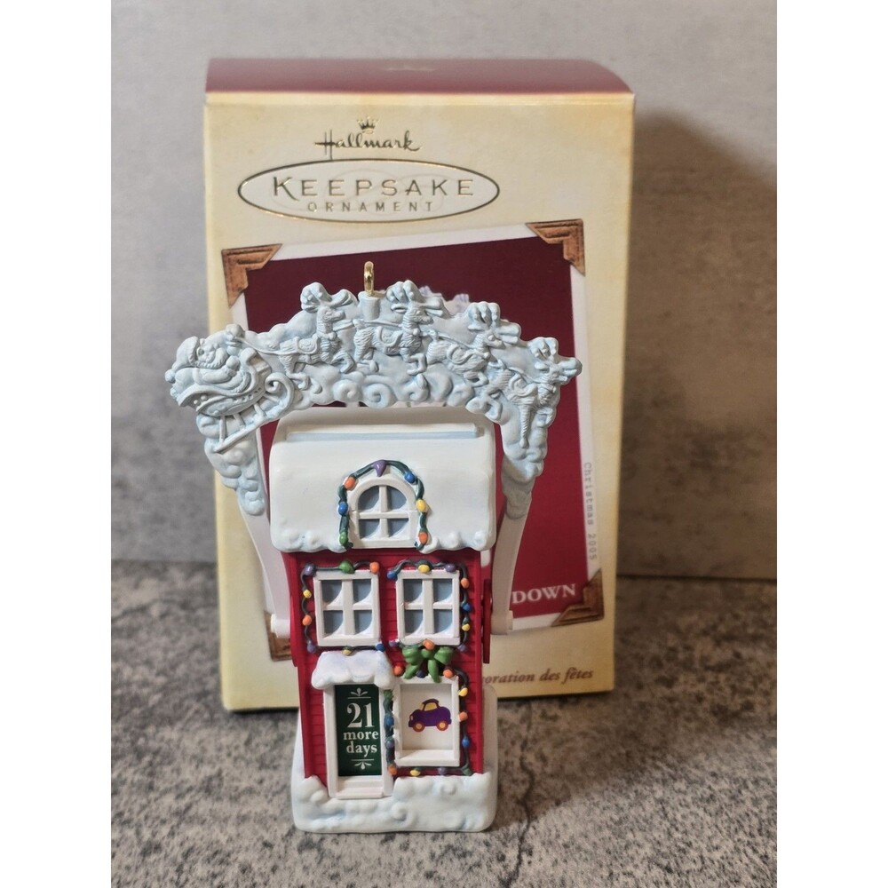 2005 "Christmas Countdown" Hallmark Keepsake Ornament